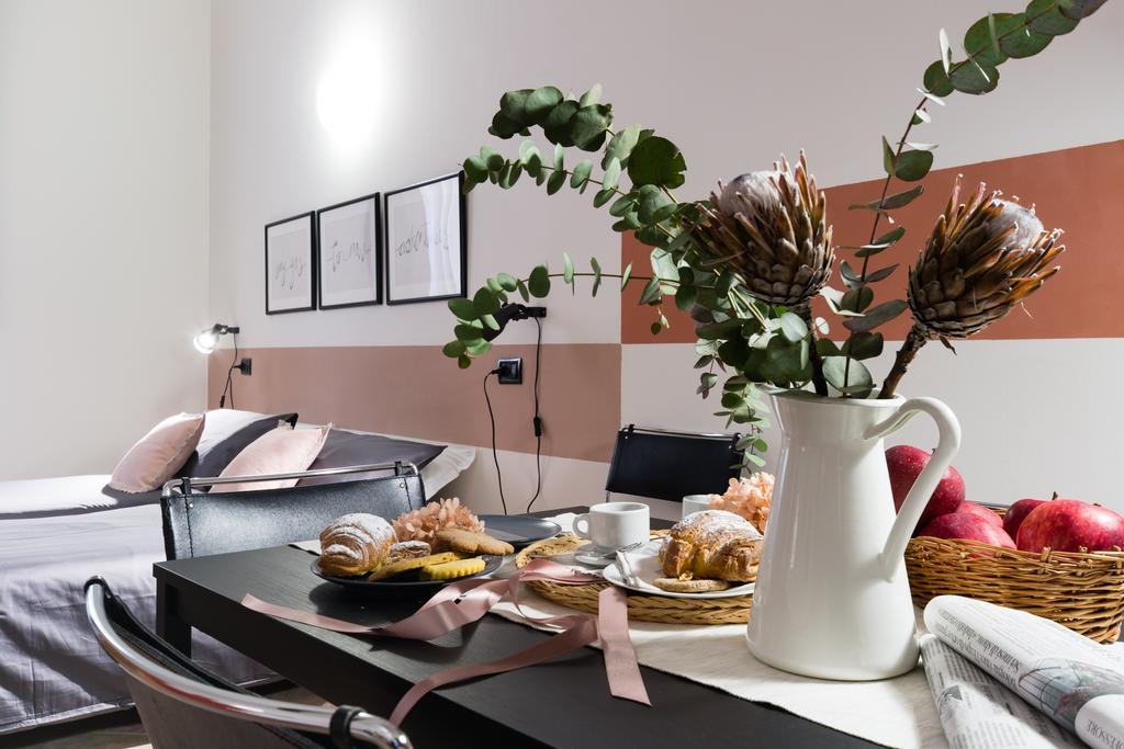 Senzanome - Old Town - Bologna Apartment Bagian luar foto