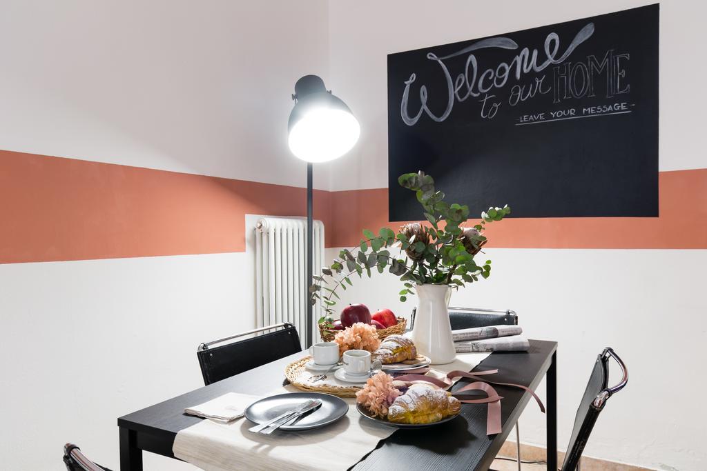 Senzanome - Old Town - Bologna Apartment Bagian luar foto