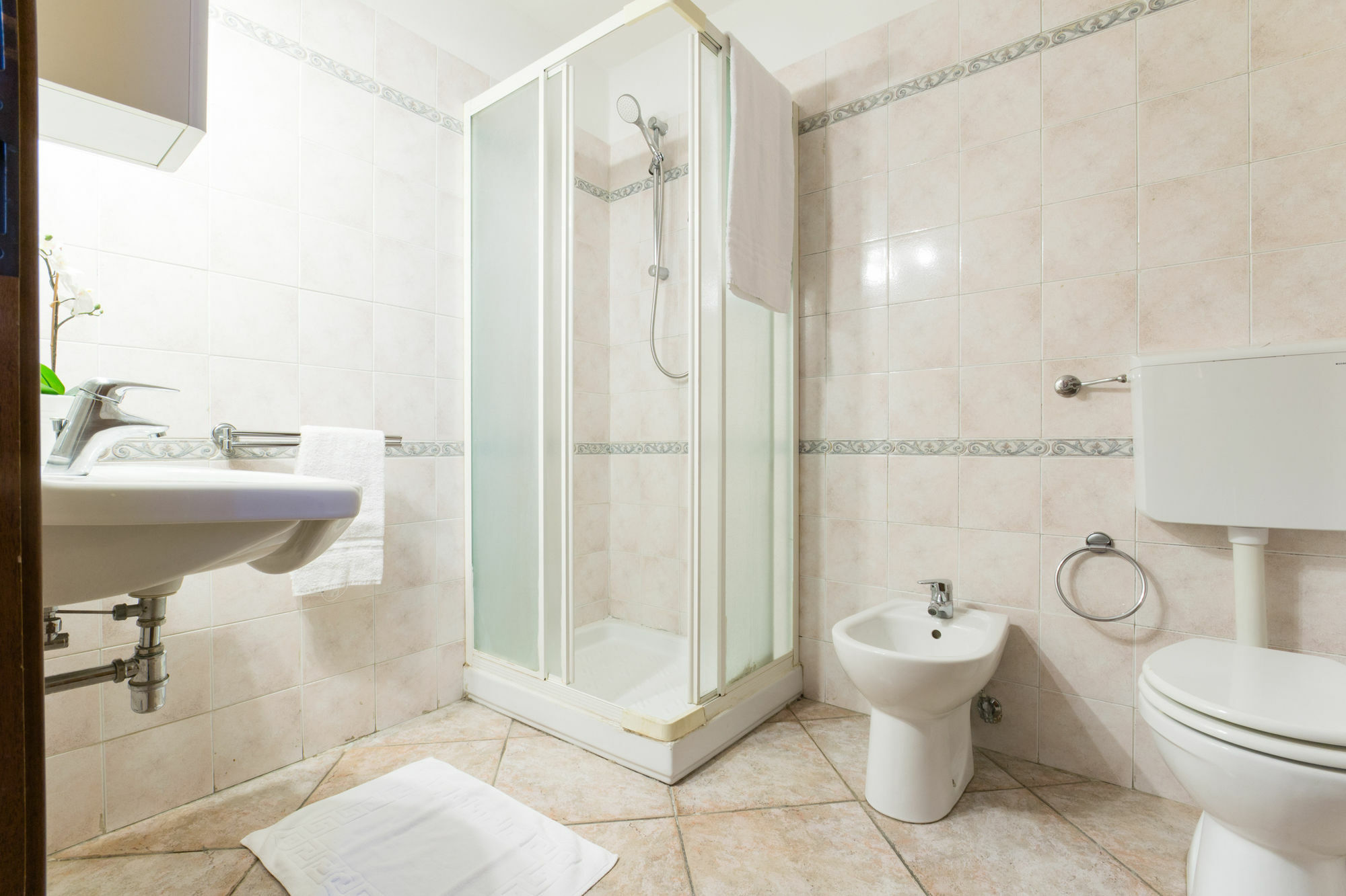 Senzanome - Old Town - Bologna Apartment Bagian luar foto